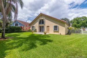 2060 Island Cir, Weston, FL 33326, Sold 08/30/21