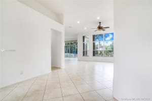 8490 S Lake Forest Dr, Davie, FL 33328, Sold 11/15/21