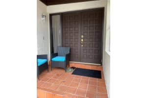 868 W 39th Pl, Hialeah, FL 33012, Sold 10/28/21
