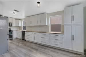 12121 SW 271st St, Homestead, FL 33032, Sold 10/29/21