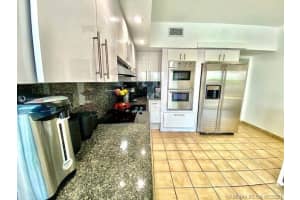 19920 NE 21st Ave, Miami, FL 33179, Sold 10/30/21