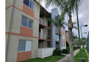 18850 NW 57th Ave, Hialeah, FL 33015, Sold 02/28/22