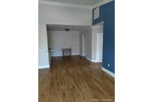 18314 NW 68th Ave, Hialeah, FL 33015, Sold 08/30/21