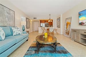 2301 Collins Ave 301, Miami Beach