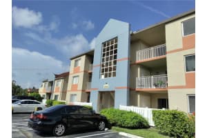 18890 NW 57th Ave, Hialeah, FL 33015, Sold 02/18/22