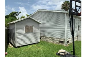 220 NE 12th Ave, Homestead, FL 33030, Sold 10/05/21