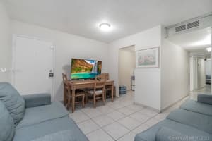 606 W 81st St, Hialeah, FL 33014, Sold 09/03/21