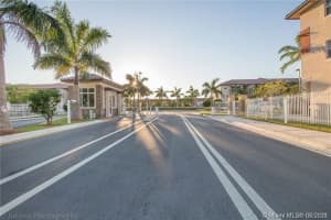 8650 NW 97th Ave, Doral, FL 33178, Sold 10/14/21