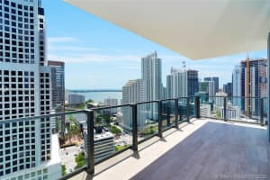 68 SE 6th St, Miami, FL 33131, Sold 05/09/22