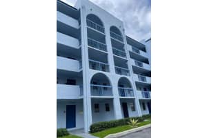9440 Fontainebleau Blvd, Miami, FL 33172, Sold 11/10/21