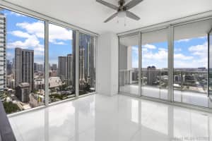 1040 Biscayne Blvd, Miami, FL 33132, Sold 11/05/21