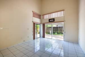 113 NW 85th Ct, Miami, FL 33126, Sold 09/13/21