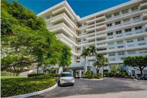 155 Ocean Ln Dr, Key Biscayne, FL 33149, Sold 09/30/21