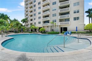 10 Edgewater Dr, Coral Gables, FL 33133, Sold 01/25/22