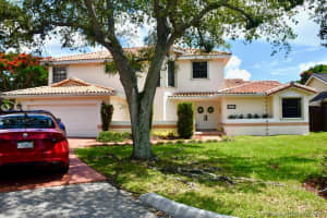 15570 SW 46th Ln, Miami, FL 33185, Sold 08/26/21