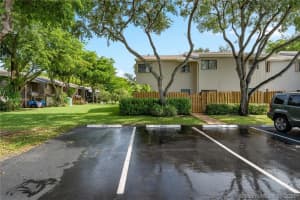 5154 S University Dr, Davie, FL 33328, Sold 09/10/21
