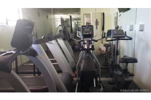 900 NE 195th St, Miami, FL 33179, Sold 02/02/22