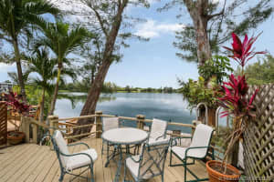 7130 SW 48th Ln, Miami, FL 33155, Sold 09/10/21