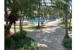 7925 SW 104th St e204, Miami, FL 33156, Sold 08/17/21