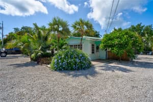 27 Gasparilla Dr, Key Largo, FL 33037, Sold 10/20/21