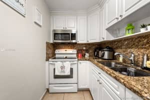 4801 NW 7th St, Miami, FL 33126, Sold 10/26/21