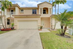 811 NW 130th Ave, Pembroke Pines, FL 33028, Sold 09/10/21