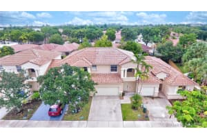 811 NW 130th Ave, Pembroke Pines, FL 33028, Sold 09/10/21