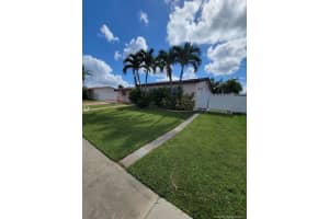 17415 NW 86th Ave, Hialeah, FL 33015, Sold 11/05/21