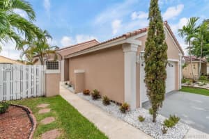 18931 NW 12th St, Pembroke Pines, FL 33029, Sold 08/31/21