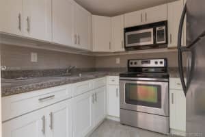 484 NW 165th St, Miami, FL 33169, Sold 12/17/21