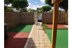 6765 NW 169th St #6a, Hialeah, FL 33015, Sold 12/10/21