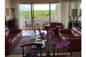 199 Ocean Ln Dr, Key Biscayne, FL 33149, Sold 10/05/21