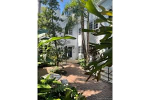 723 14th Pl, Miami Beach, FL 33139, Sold 11/18/21