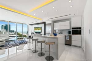 100 Lincoln Rd, Miami Beach, FL 33139, - MLS#A11071952