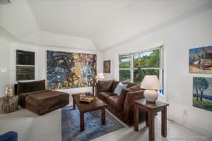 1551 Shorelands Dr E, Vero Beach, FL 32963, Sold 10/15/21