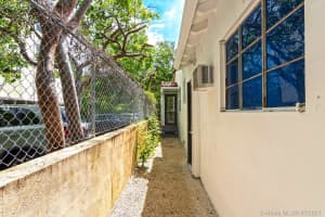 5981 NE 6th Ave, Miami, FL 33137, Sold 10/13/21