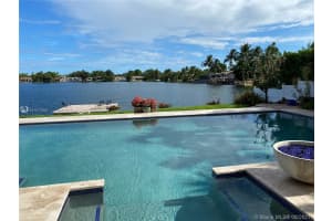 2200 NE 211th St, Miami, FL 33180, Sold 11/04/21