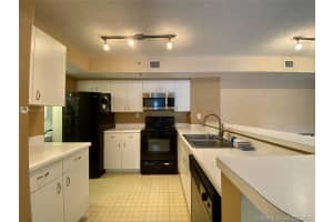 2600 S University Dr, Davie, FL 33328, Sold 08/20/21