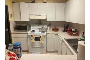 1900 W 68th St APT E202, Hialeah, FL 33014, Sold 10/01/21