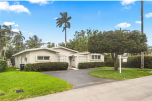 7421 Coquina Dr, North Bay Village, FL 33141, Sold 11/15/21
