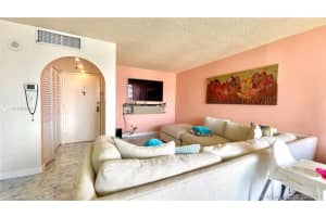17011 N Bay Rd, Sunny Isles Beach, FL 33160, Sold 11/04/21