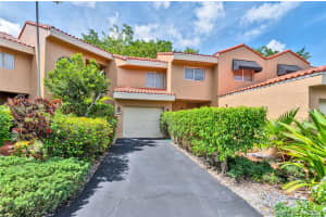7959 NW 7th Ct, Plantation, FL 33324, Sold 08/23/21