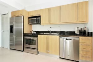 7600 Collins Ave, Miami Beach, FL 33141, Sold 09/13/21