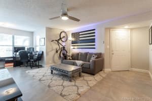 2900 S University Dr, Davie, FL 33328, Sold 08/17/21