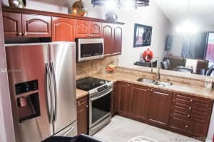 6763 NW 186th Ln, Hialeah, FL 33015, Sold 11/01/21
