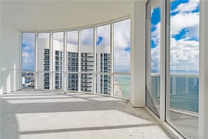 15811 Collins Ave, Sunny Isles Beach, FL 33160, Sold 05/17/22