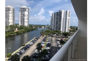 3701 N Country Club Dr, Aventura, FL 33180, Sold 09/28/21