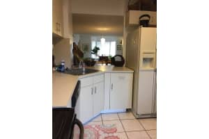 7882 SW 102nd Ln, Miami, FL 33156, Sold 01/25/22