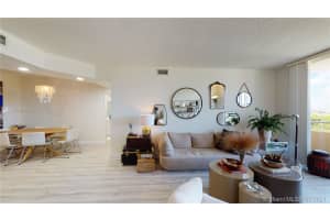 18800 NE 29th Ave, Miami, FL 33180, Sold 09/10/21