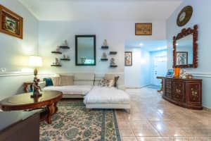 1375 Cottonwood Cir, Weston, FL 33326, Sold 08/17/21